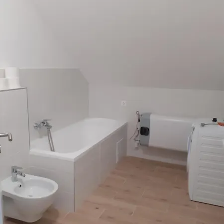 Akali Marina - Privat Pool Balatonakali